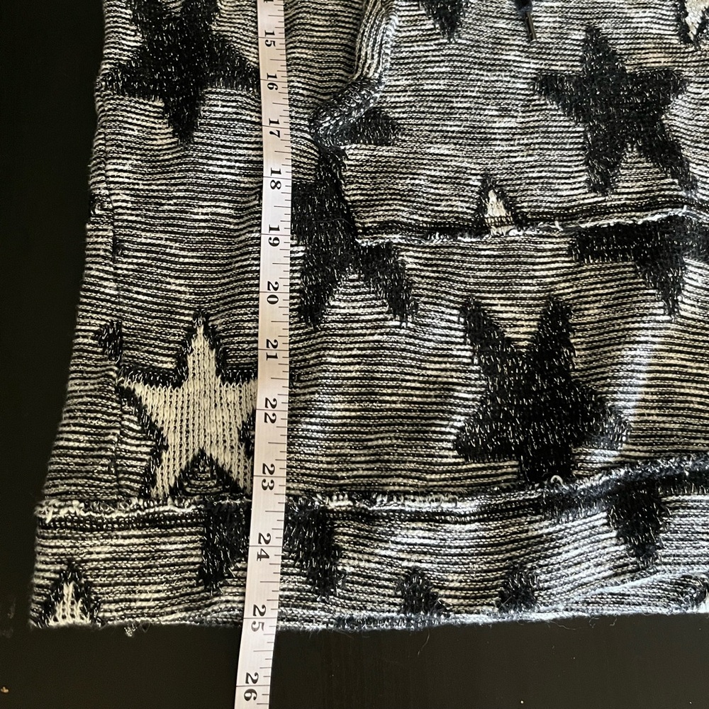 Fun & Funky Splendid Hoodie Front Pockets with Silver, Black, Grey White Stars - Picture 6 of 6
